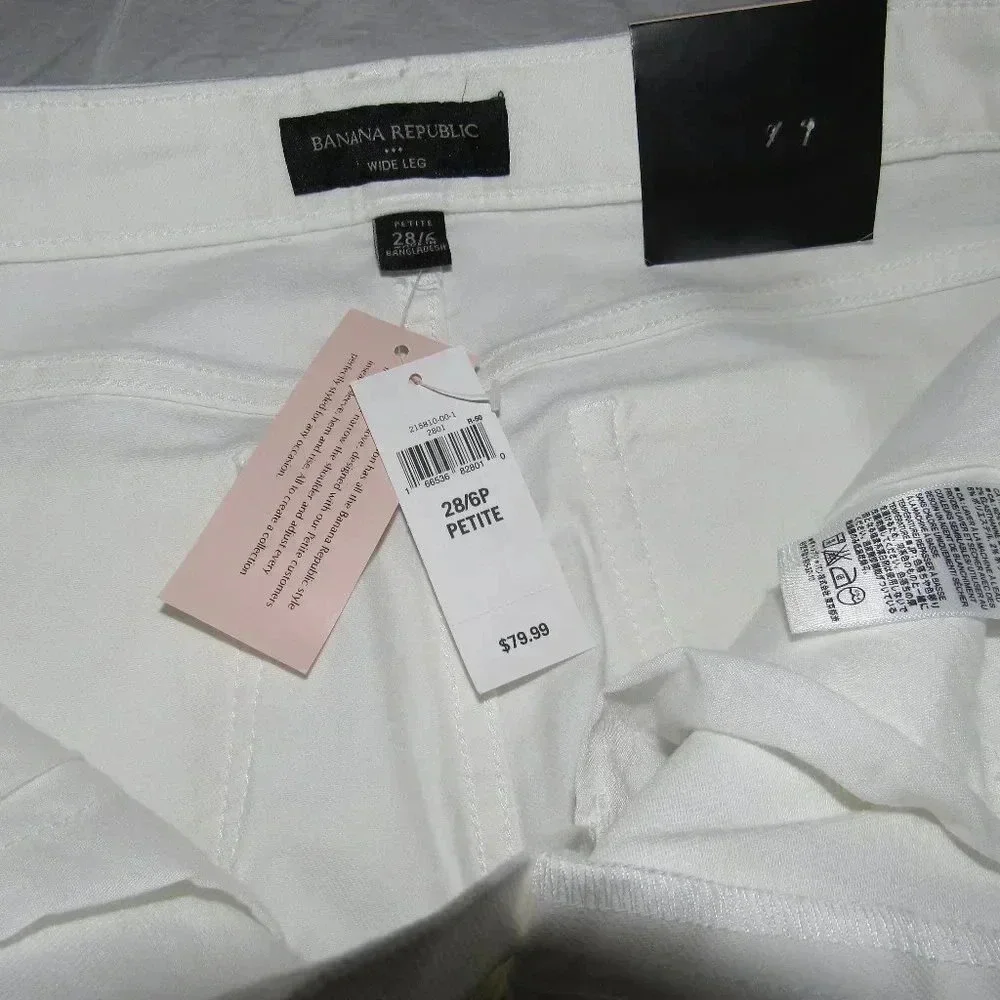 NWT BANANA REPUBLIC Wide Leg White Jeans Size 6P